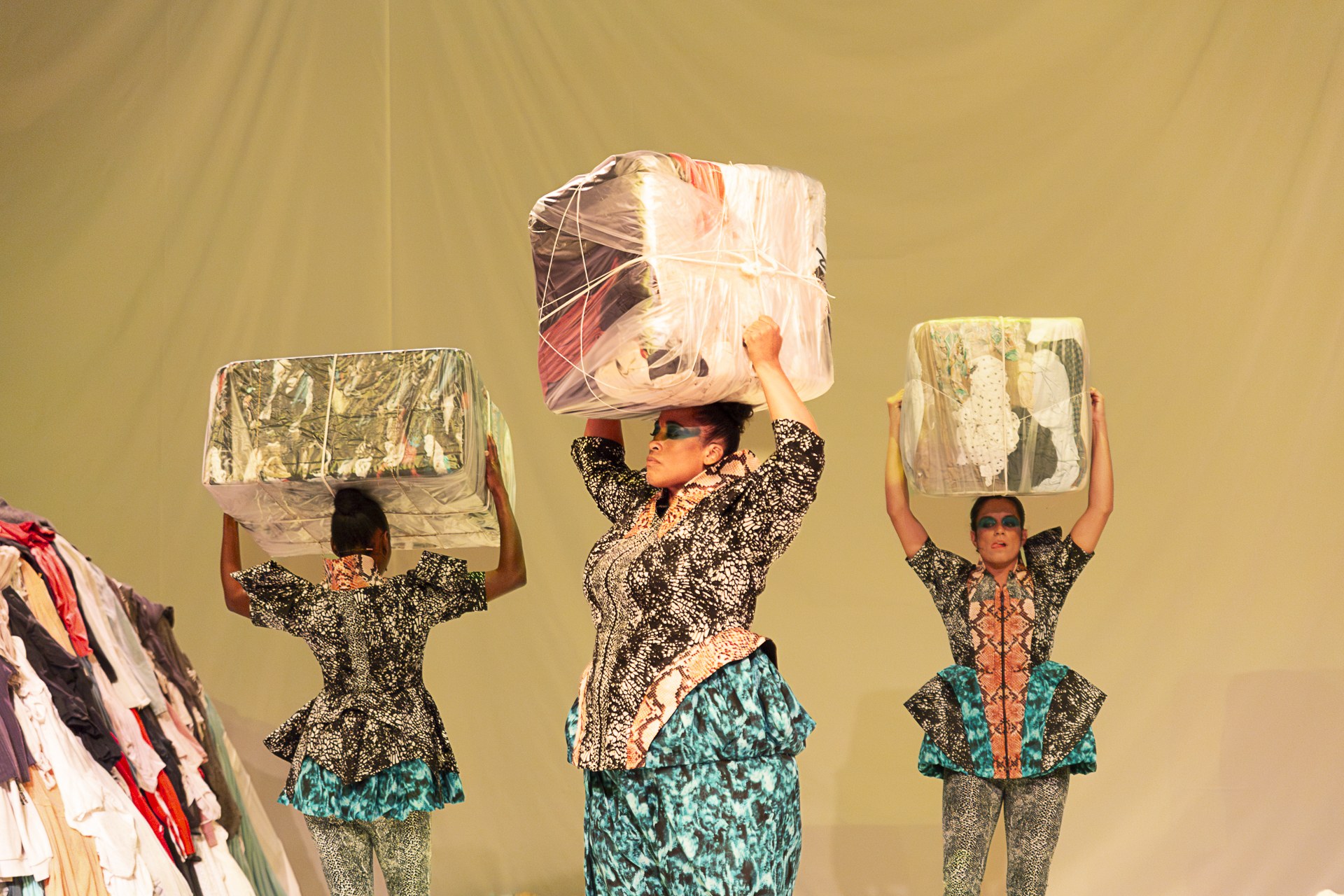 © Claudia Ndebele