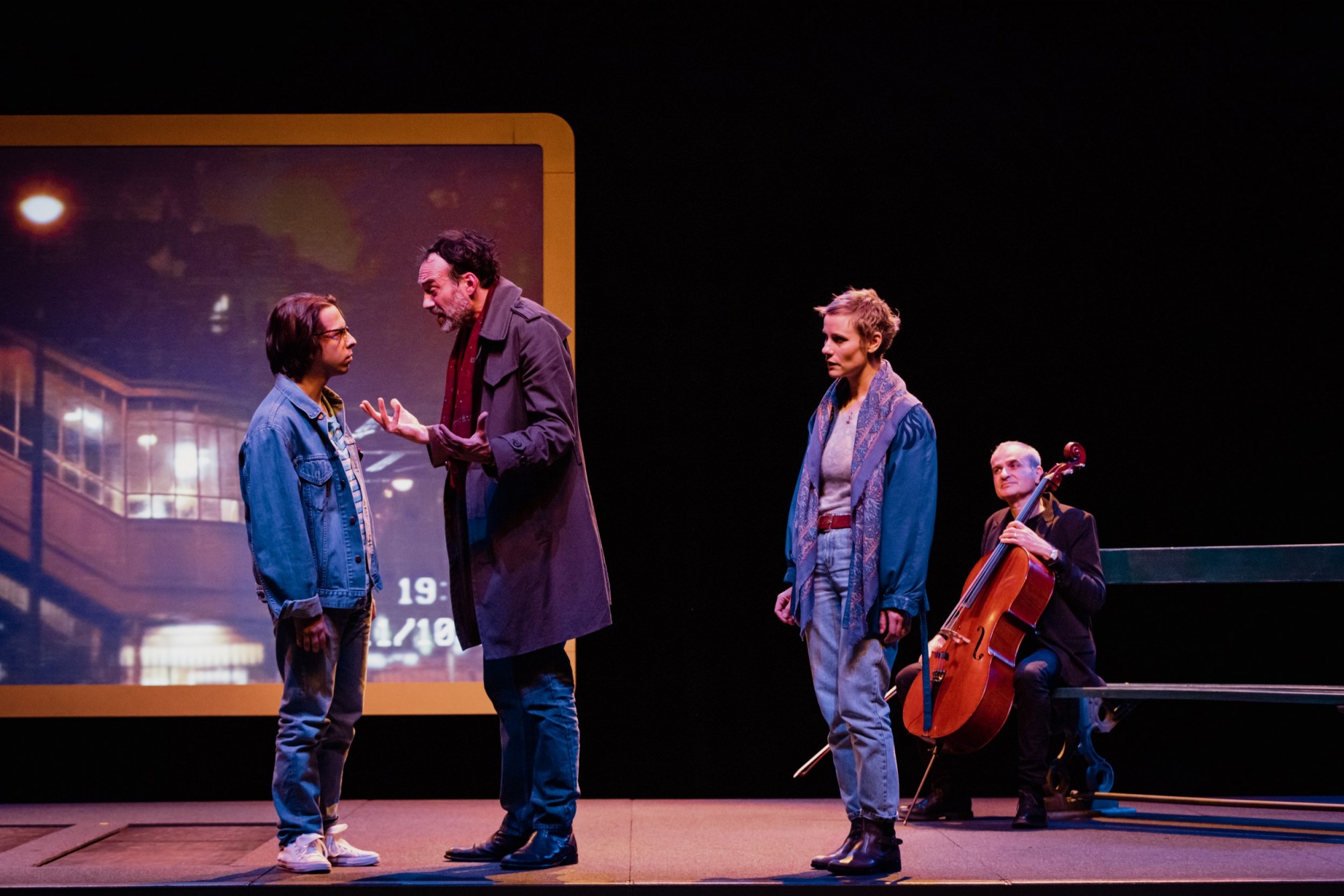 En finir avec leur histoire © Simon Gosselin